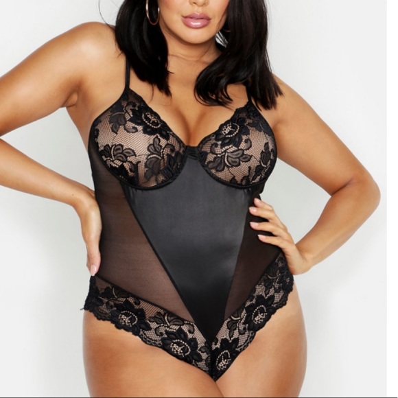 Boohoo Plus Other - Boohoo Plus Lace & Satin Panel Bodysuit SZ 18 A23